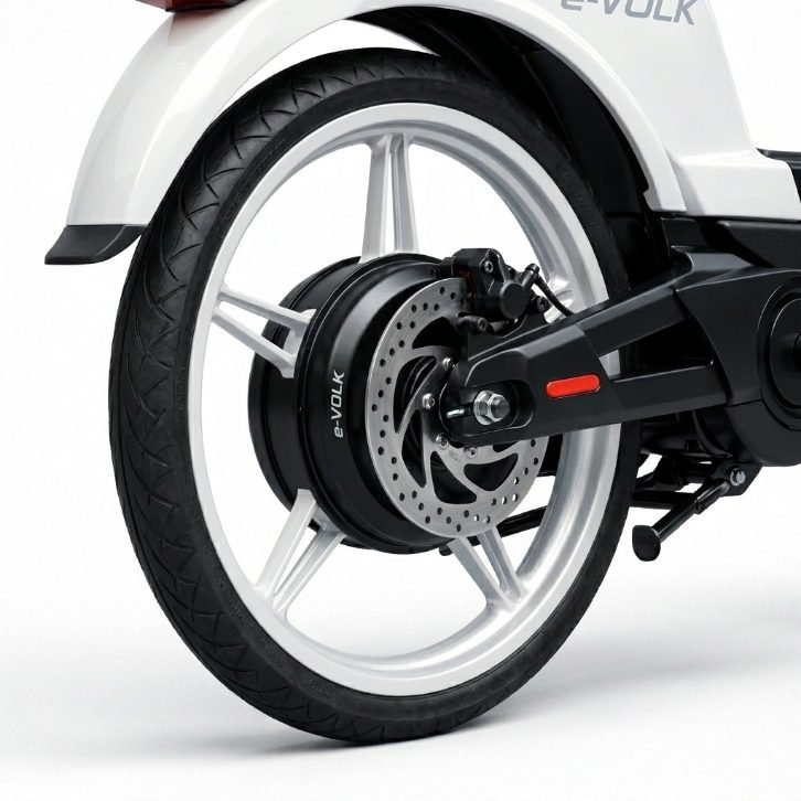 Detalle del motor buje y freno de disco de la moto eléctrica e-VOLK
